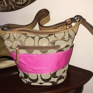 Authentic Coach handbag- bucket bag leather straps